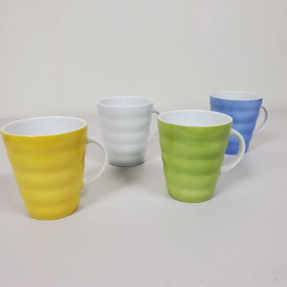 Williams Sonoma Mugs Pastel Colors Set of‎ 4